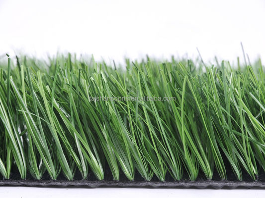 Premium 11000 Pile Dtex Football Τεχνητό γρασίδι με αντίσταση στην υπεριώδη ακτινοβολία και οπές αποστράγγισης διάτρησης