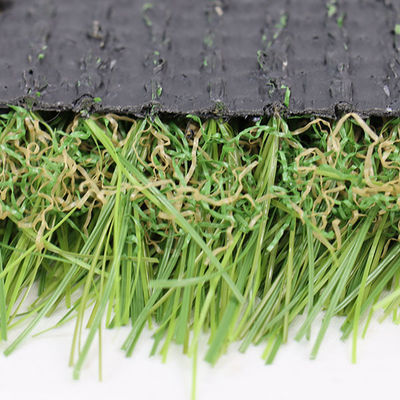 Υψηλή διαπερατότητα νερού Τεχνητό γρασίδι τοπίου με διπλή πιστοποίηση FIFA και FIH και 160 ράμματα ανά μέτρο