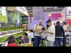 Μη γεμάτο τεχνητό γκαζόν με ανθεκτικό στρώμα για αθλητικά πεδία